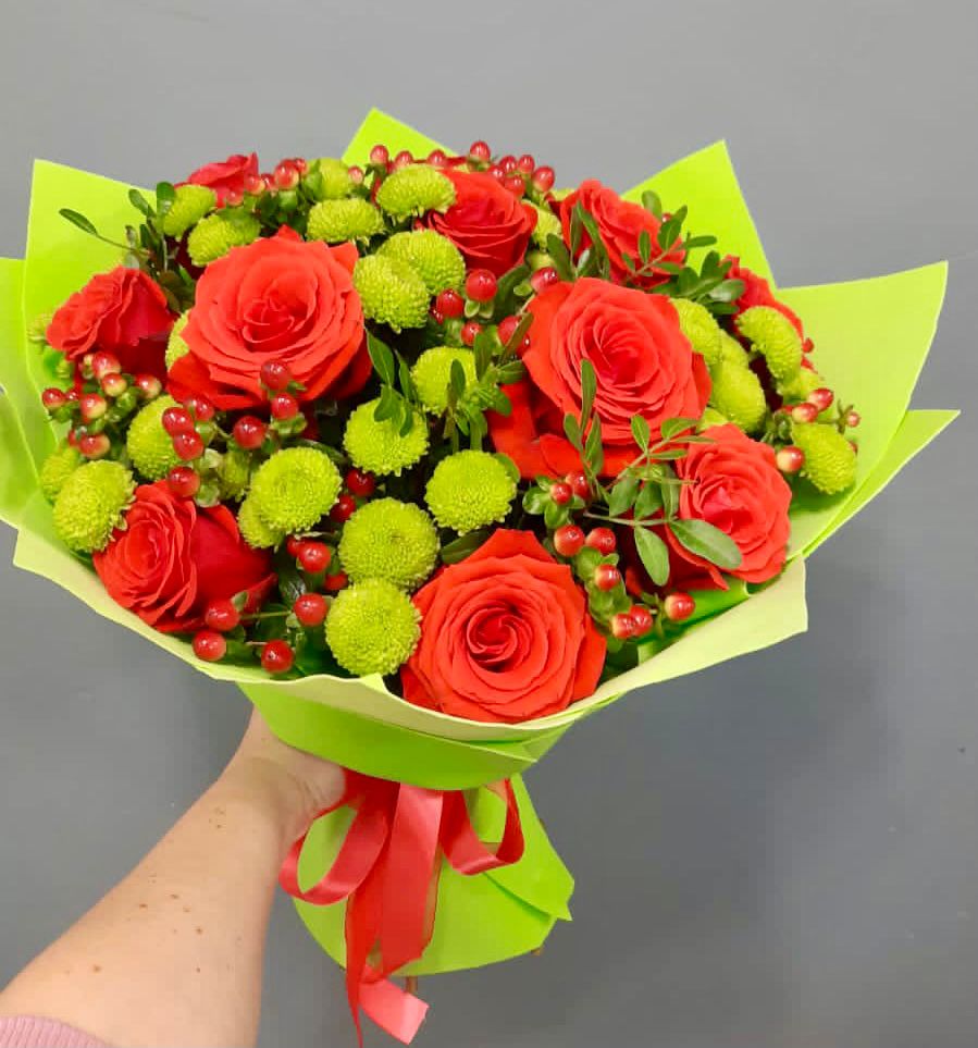 Букет цветов из: Хризантемы и Розы в Чесноковка