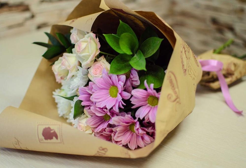 Букет цветов из: Розы и Хризантемы в Чесноковка