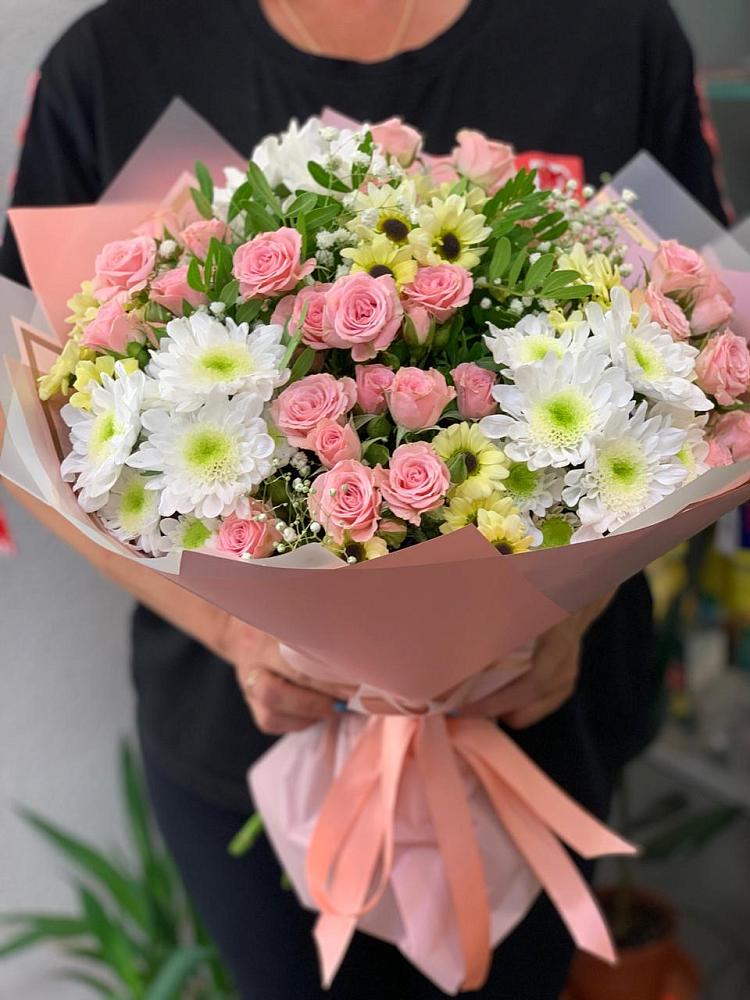Букет цветов из: Розы и Хризантемы в Чесноковка