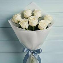 Букет 7 Белых роз Эдлесс Лав в Чесноковка