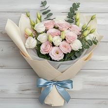 Букет цветов из:  Лизиантусы в Чесноковка