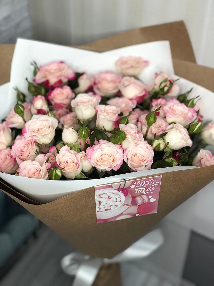 Букет цветов из: Розы в Чесноковка