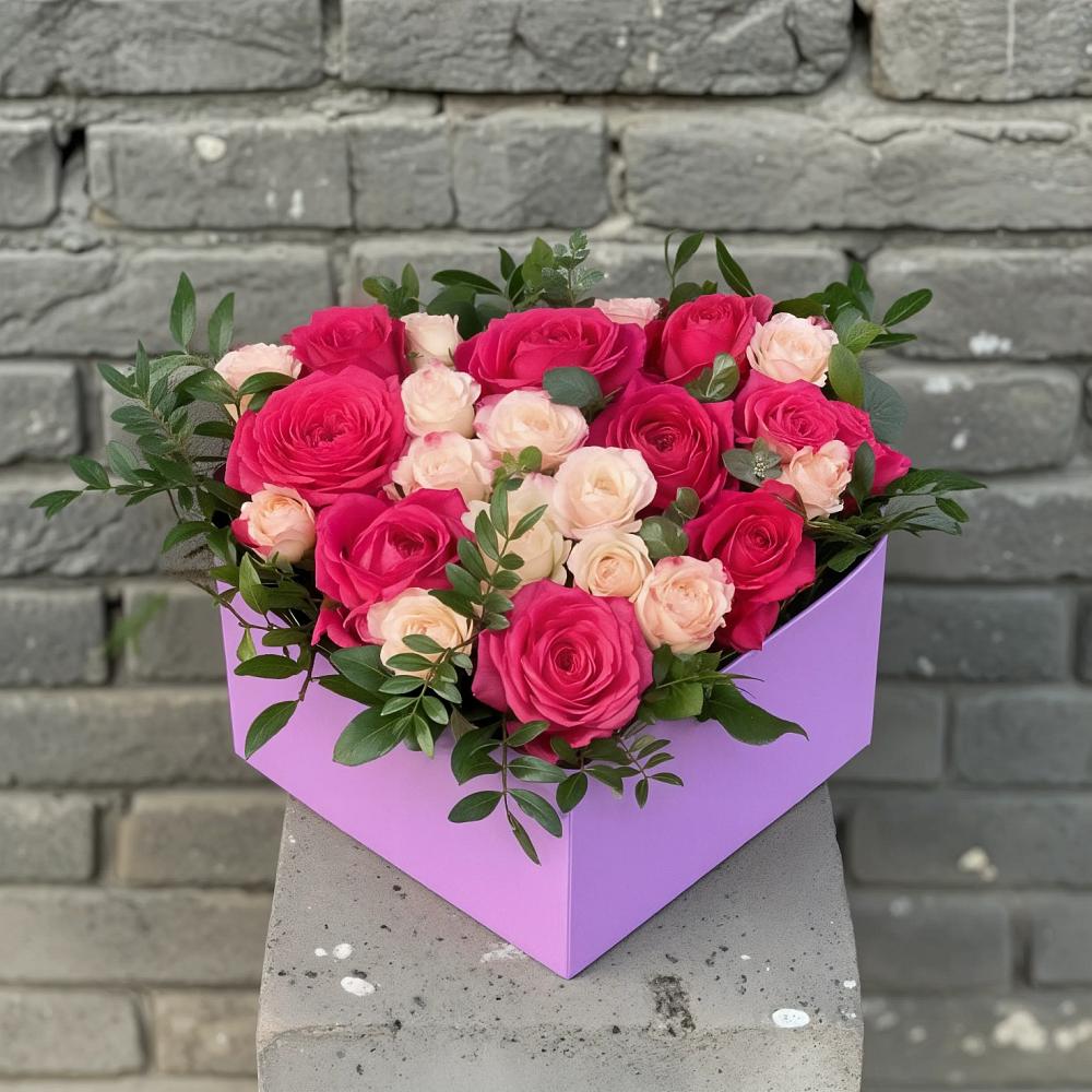 Цветочная композиция из Розы в коробке в Чесноковка