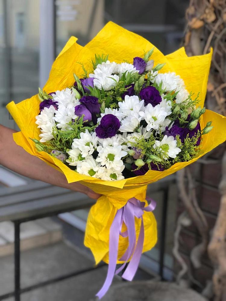 Букет цветов из: Ирисы, Хризантемы и Ромашки в Чесноковка