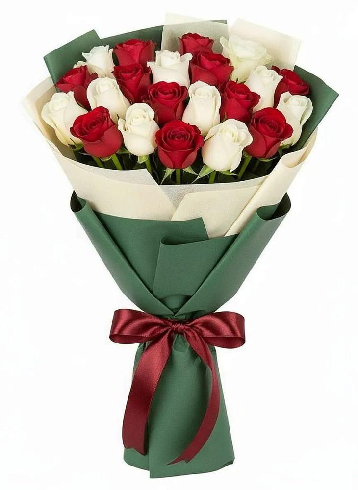 Букет Микс из красных и белых роз в Чесноковка
