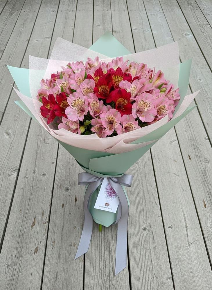 Букет цветов из: Альстромерии в Чесноковка