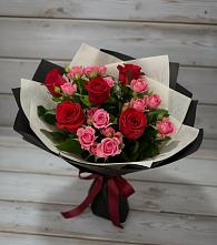 Букет цветов из:  Розы #REPLACE_PRED# Чесноковка
