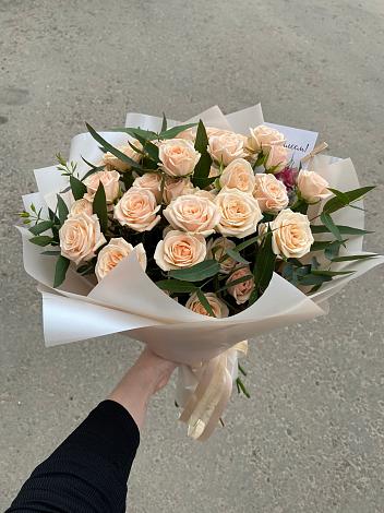 Букет Кремовые розы Латте в Чесноковка