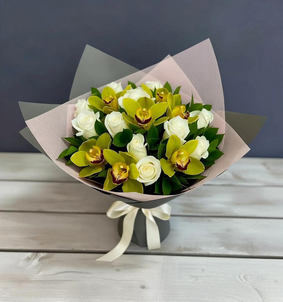 Букет цветов из: Орхидеи и Розы в Чесноковка