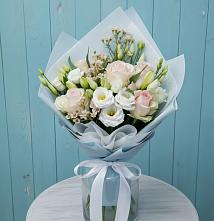 Букет цветов из:  Розы и Лизиантусы #REPLACE_PRED# Чесноковка